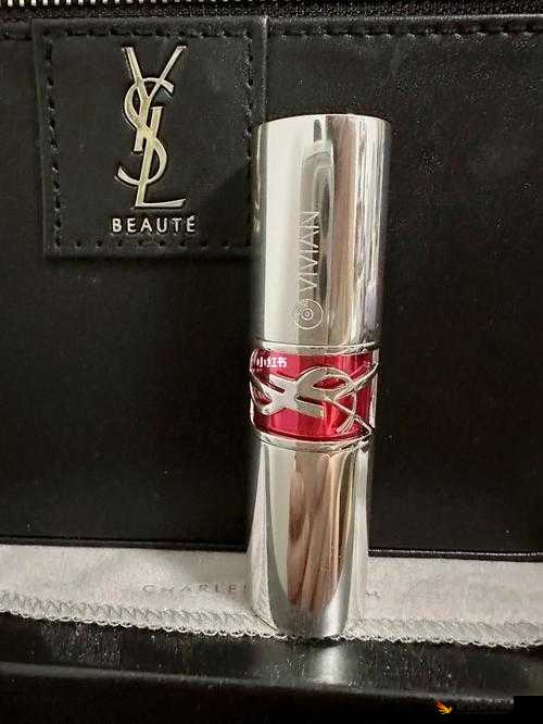 YSL 热门蜜桃色 88：温柔甜美的唇间诱惑